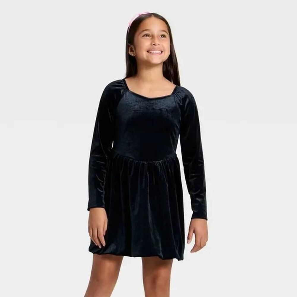 Cat & Jack Girls' Long Sleeve Velour Dress with long sleeves